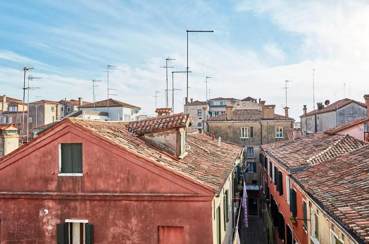 Classy Venice 0*,